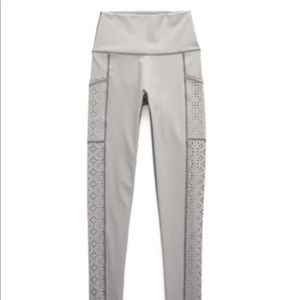 Aerie Move Lasercut High Waisted 7/8 Legging